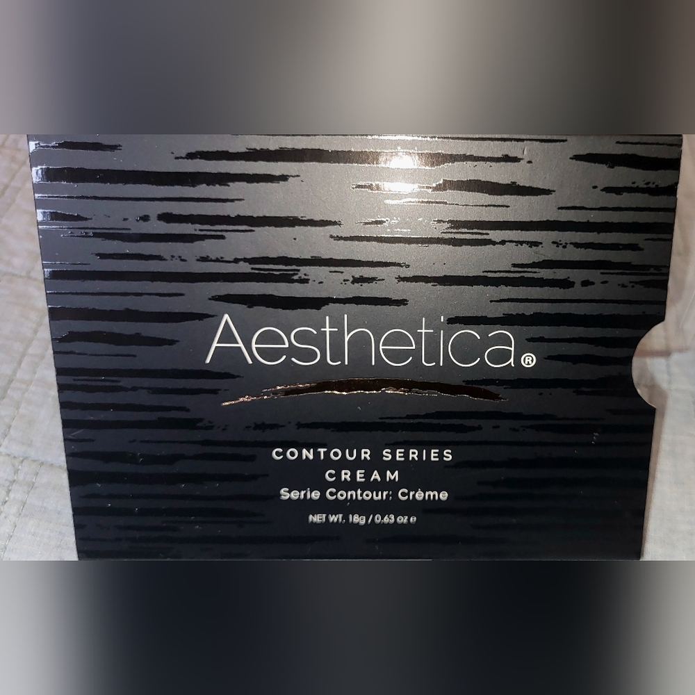 Aesthetica Cream Contour Palette - Picture 3 of 5